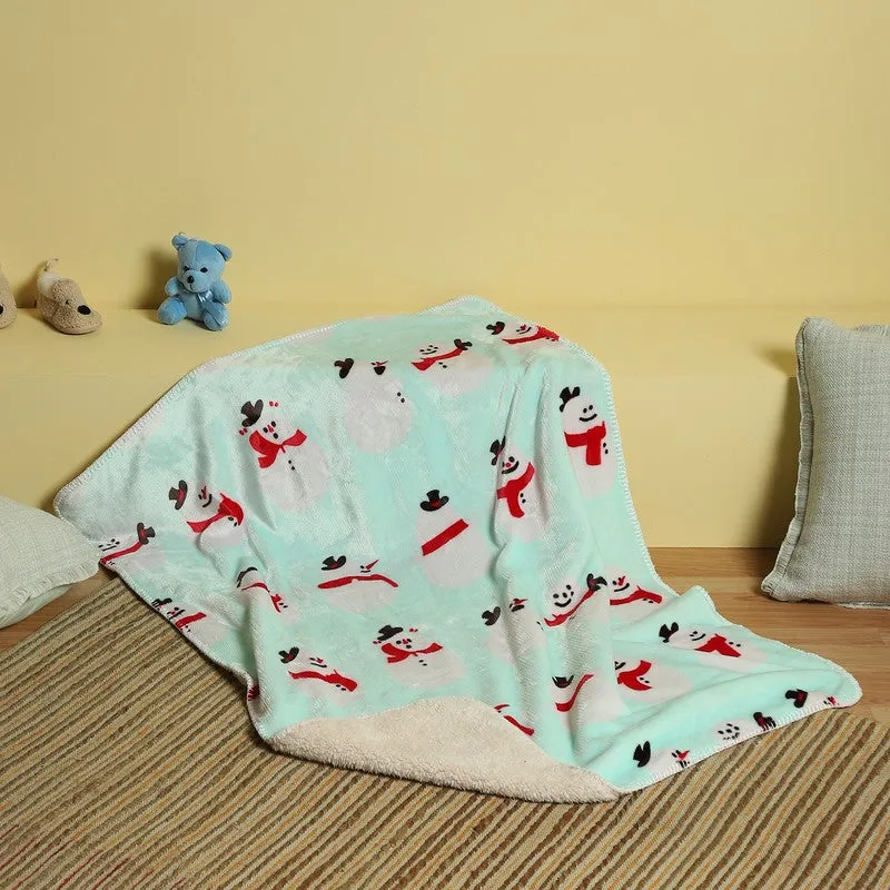 Monte Carlo Snowy Dreamscape Blanket - 550 GSM media 3