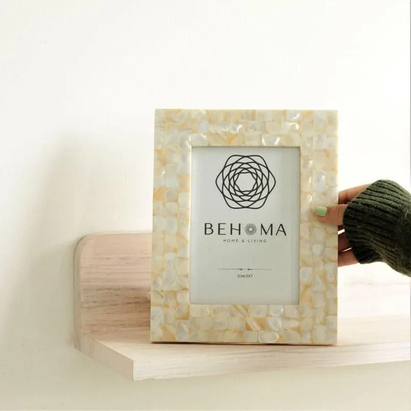 Pearl Perfect Table Photo Frame - White media 3