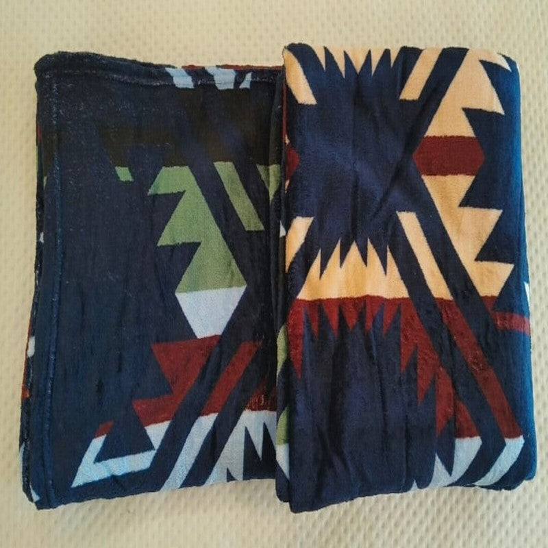Aztrava Abstract Woolen Blanket (Blue) - 210 GSM media 5