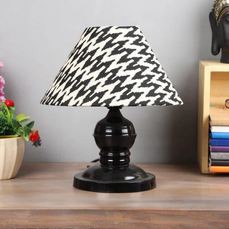 Chevronic Avalon Fabric Table Lamp - Black,White media 3