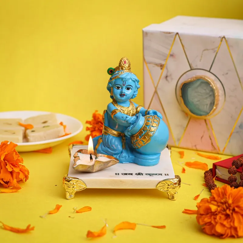 Makhan Chor Idol with Choki & Candle - Four Piece Set media 1