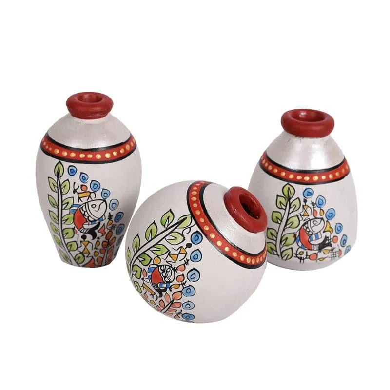 Rykera Tribal Terracotta Vase - Set Of Three media 4