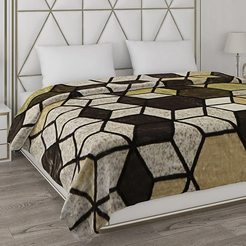 Monte Carlo Honeycomb Haven Blanket - 600 GSM media 5