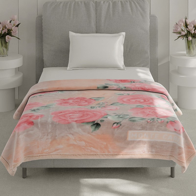 Monte Carlo Petal Dreamscape Blanket (Peach) - 895 GSM media 3