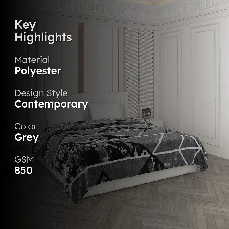 Monte Carlo Monochrome Mirage Blanket - 850 GSM media 2