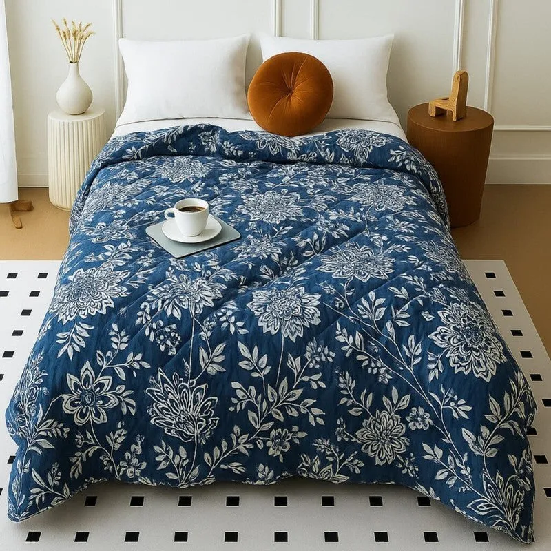 Floral Embrace Comforters - 300 GSM media 1