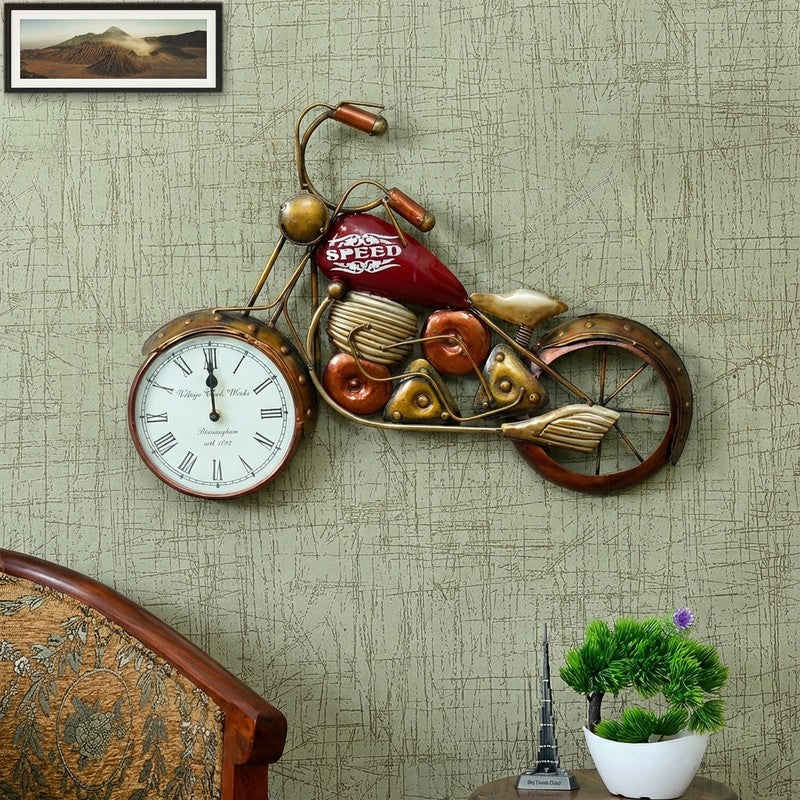 Modern Minimal Design Metal Wall Clock