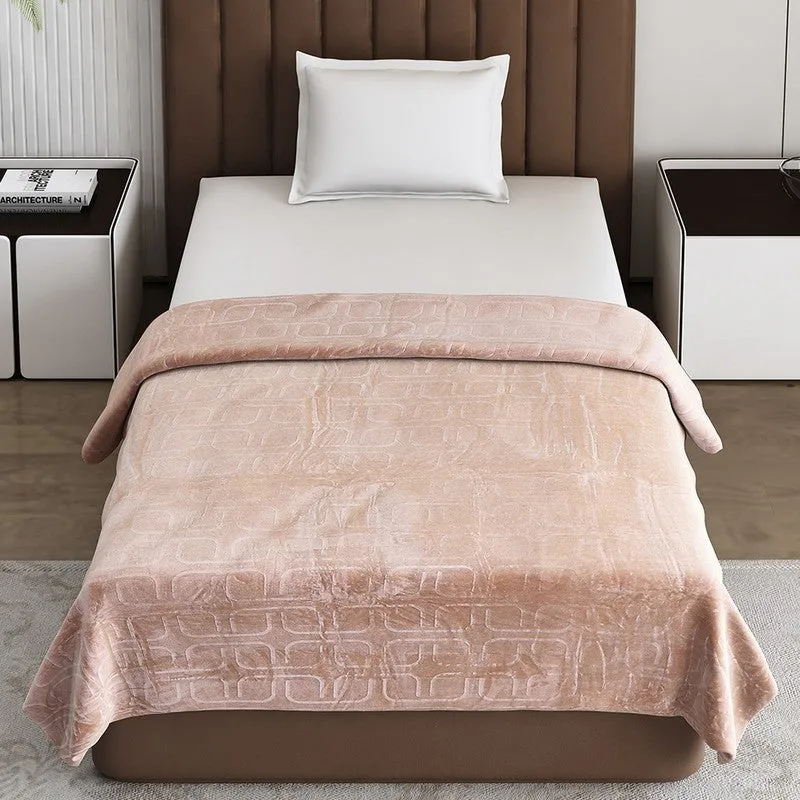 Monte Carlo Warmora Geometric Print Polyester Blanket (Peach) - 210 GSM media 3