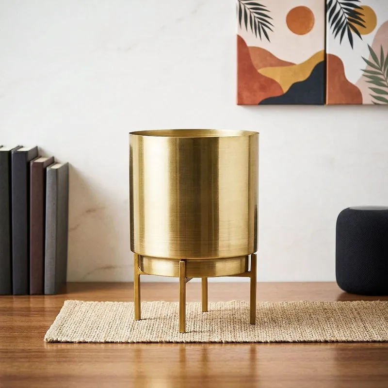 Vida Ember Planter - Gold media 1