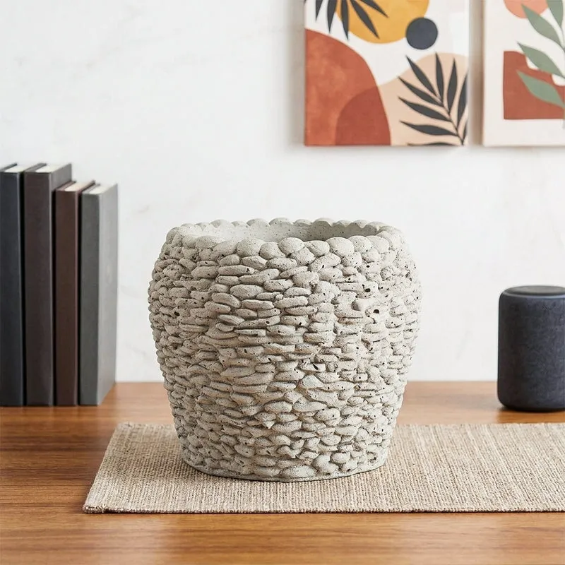 Rasha Textured Planter media 1