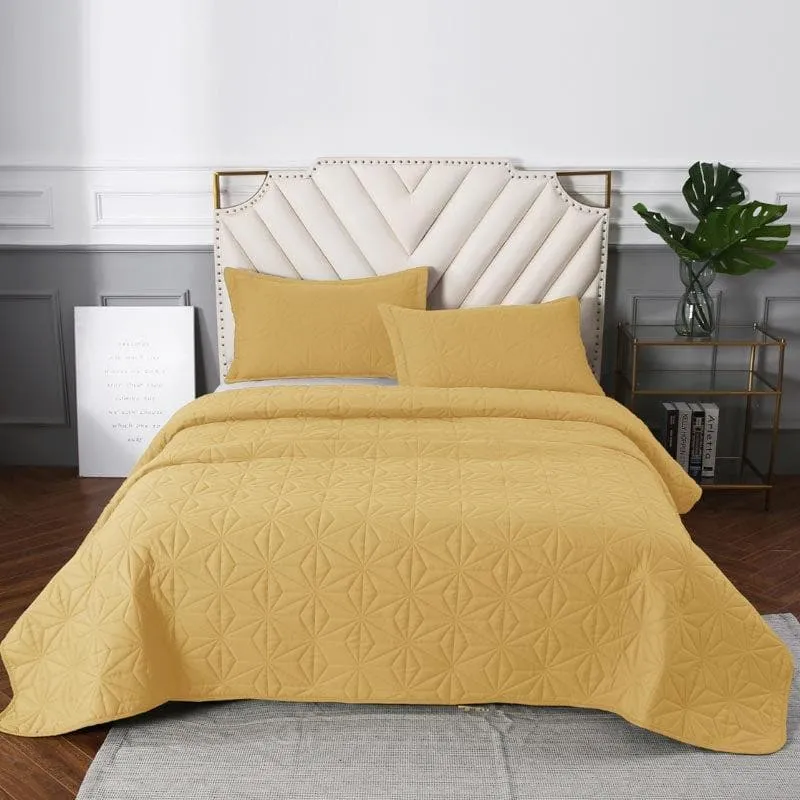 Polly Propy Bedcover - Yellow media 1