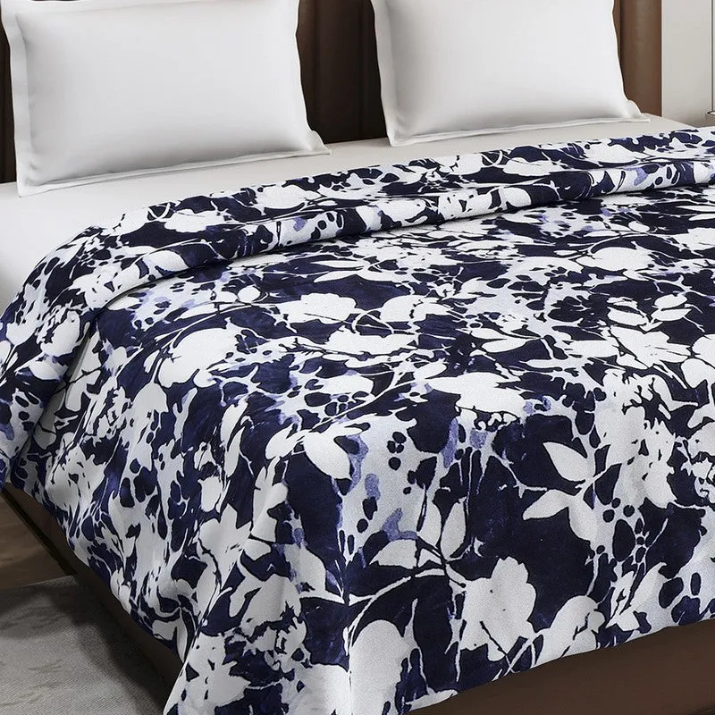 Monte Carlo Petaluxe Floral Print Polyester Blanket (Blue) - 300 GSM media 5