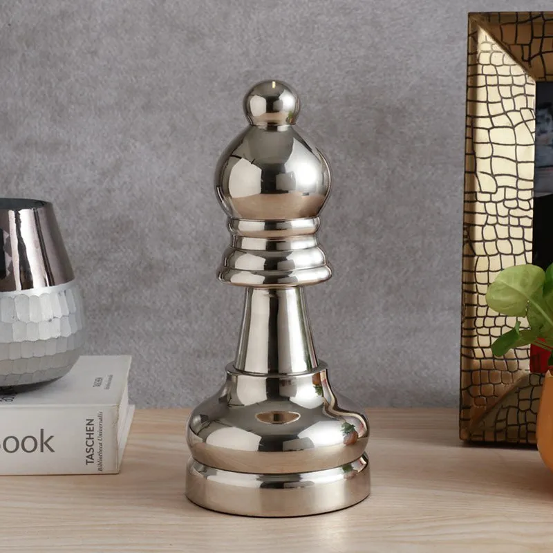 The Bishop Showpiece- Silver media 1