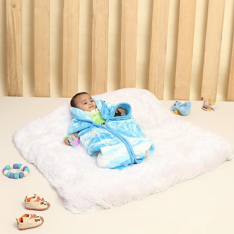 Monte Carlo Cloud Kisses Blanket - 553 GSM media 1