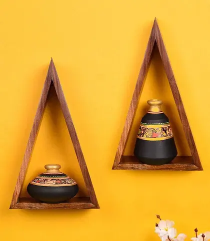 Wood · Terracotta