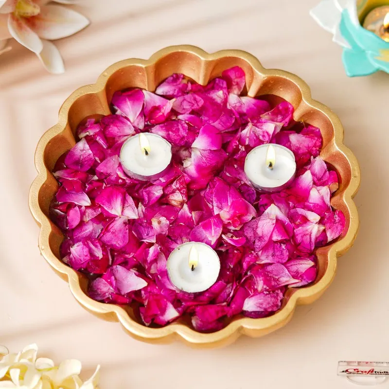Lotus Petal Resin Urli - Gold media 3
