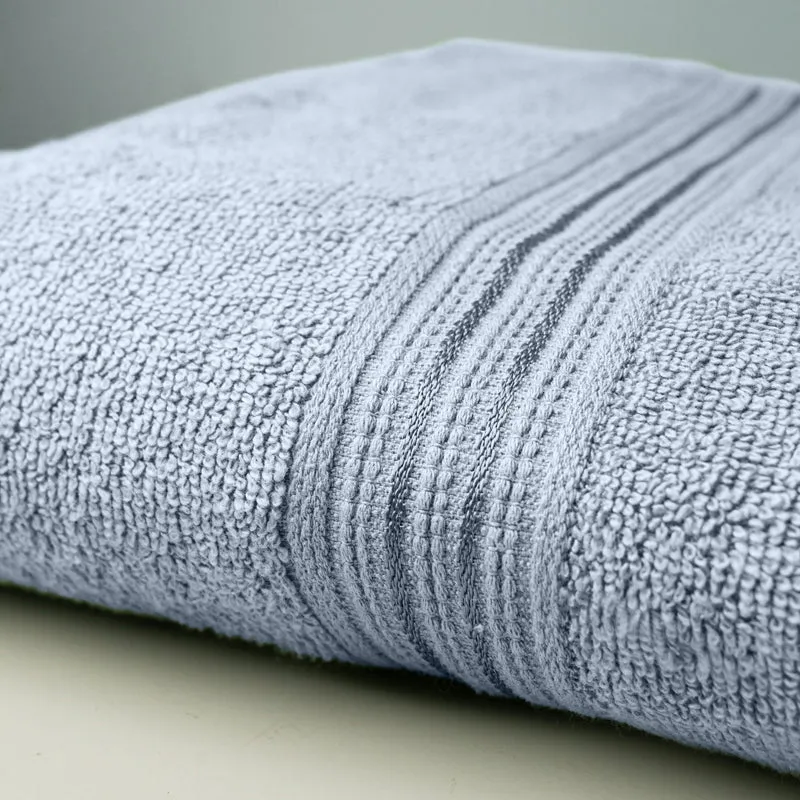 Micro Cotton LuxeDry Solid Bath Towel - Ice Blue media 4