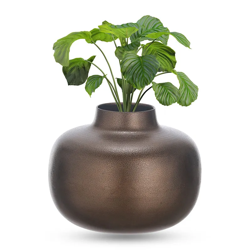 Alexei Metal Vase - Brown media 4