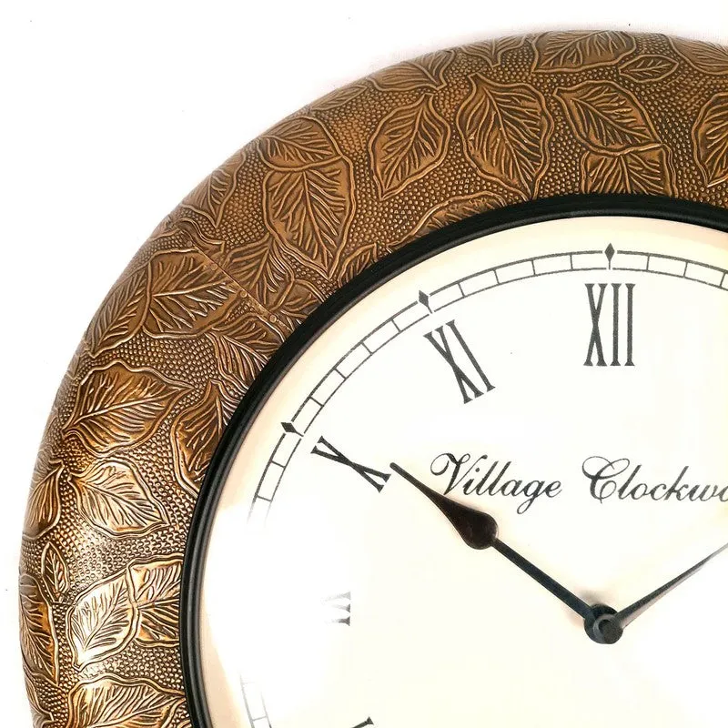 Silent Edge Dial Wooden Wall Clock media 8