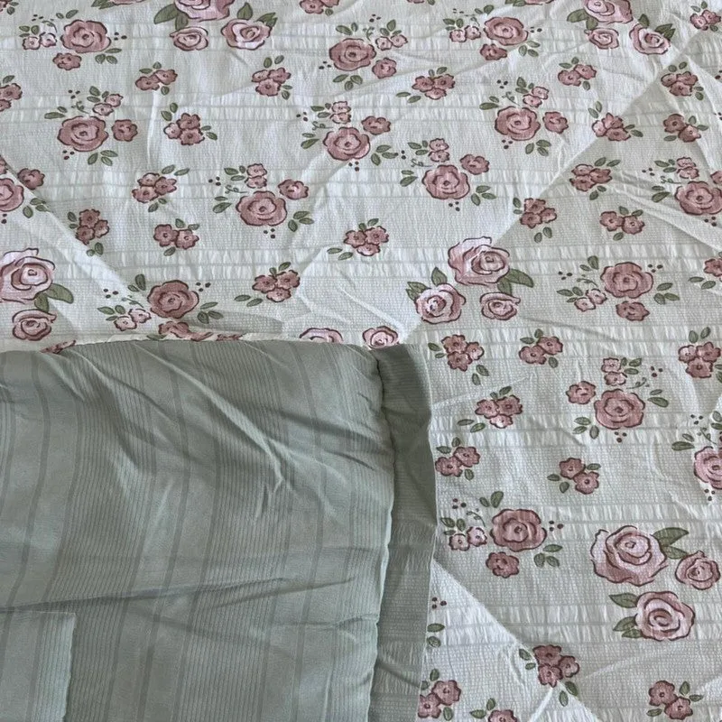 Fleuris Cotton Comforters (White,Grey) - 350 GSM media 5
