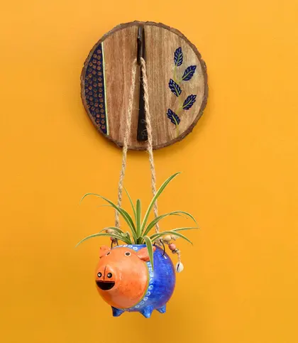 Wood · Metal · Terracotta