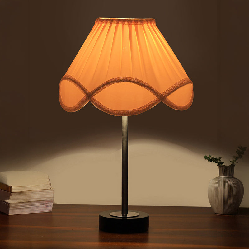Scalloped Vintage