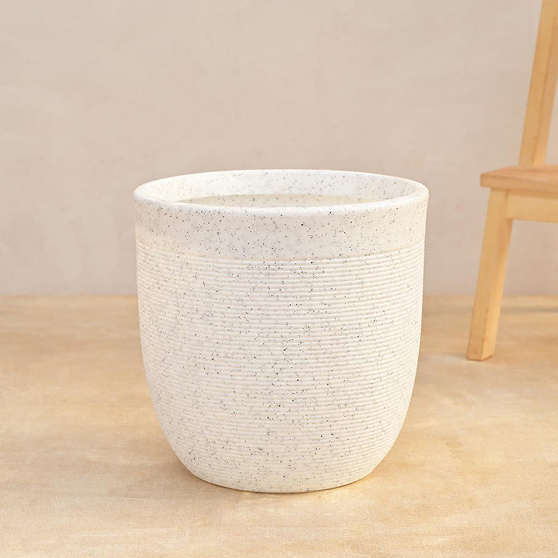 Ugaoo Orbridge Plastic Planter - White media 4