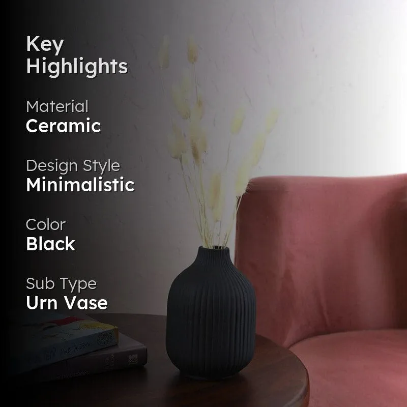 Nezi Vase - Black media 2