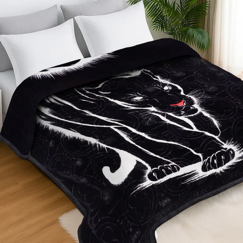 Phantom Fang Blanket - 1300 GSM media 3