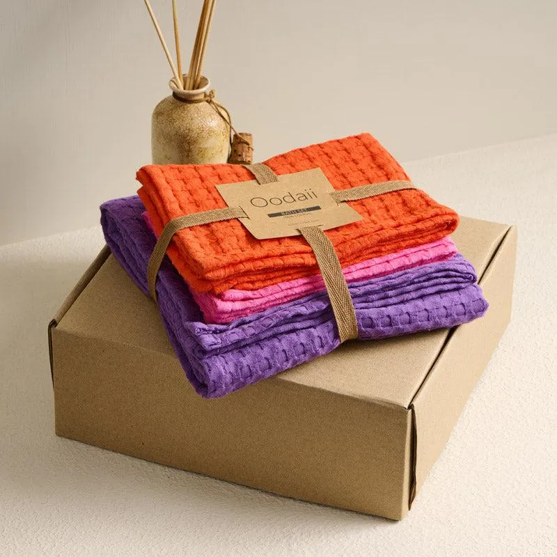 Chroma Bright Towel Set & Tote Bag - Four Piece Set media 3
