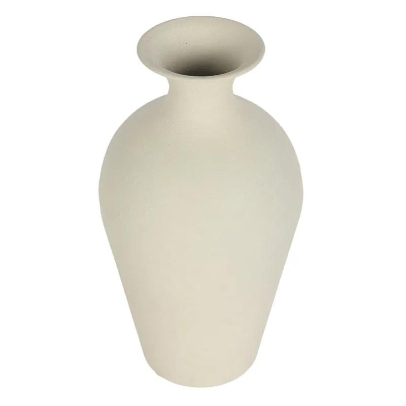 Lucie Iron Vase media 4