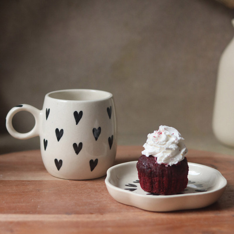 Hearty Tale Cup & Saucer - Four Piece Set - Bundles