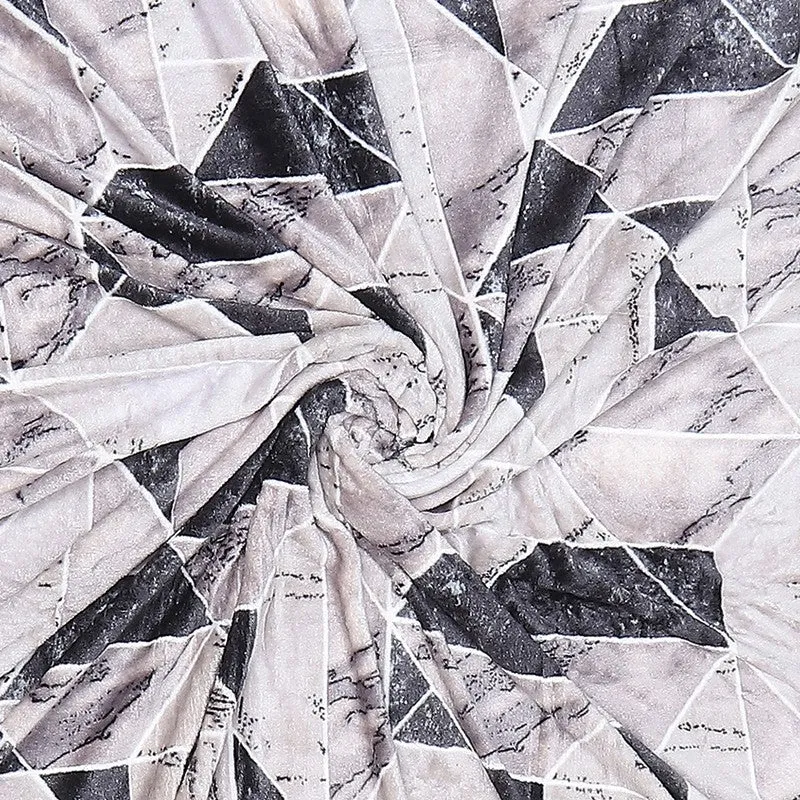 Monte Carlo Greylora Geometric Print Polyester Blanket (Light Grey) - 300 GSM media 6