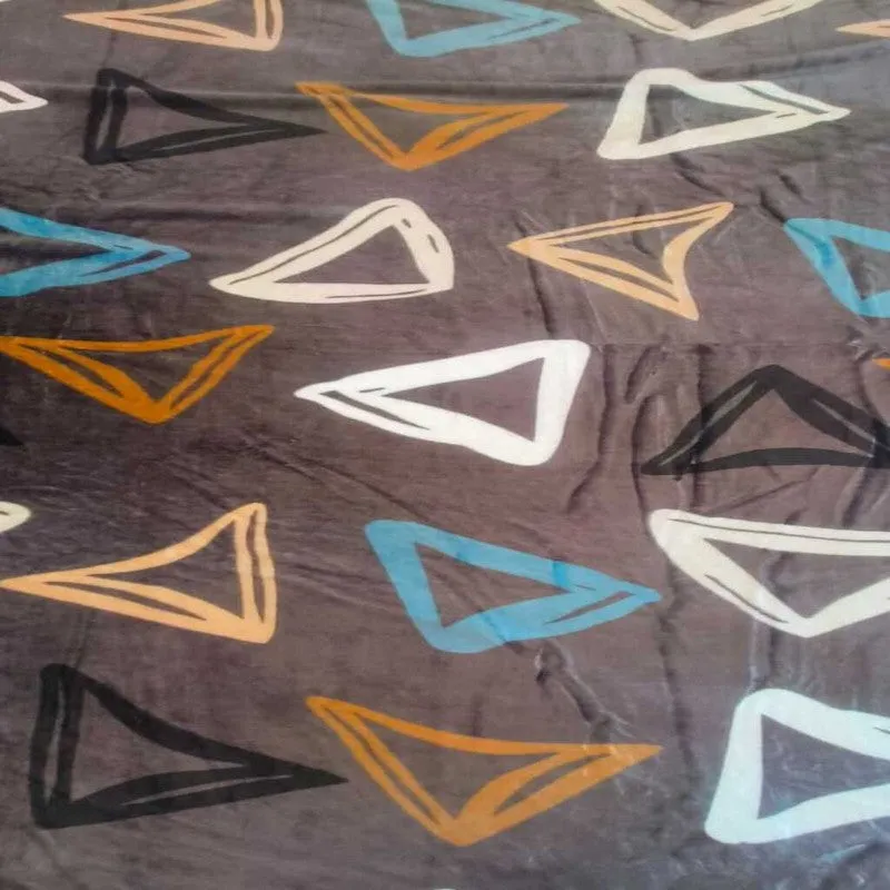 Trivora Geometric Woolen Blanket (Brown) - 350 GSM media 3