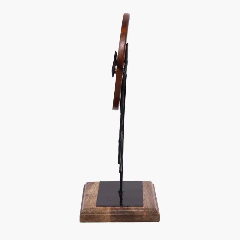 Artisan Abstract Face Metal Showpiece media 4