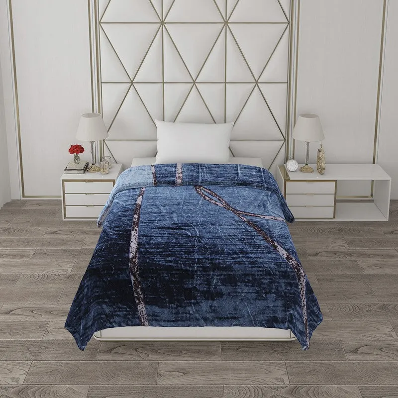 Monte Carlo Midnight Luxe Blanket - 550 GSM media 3