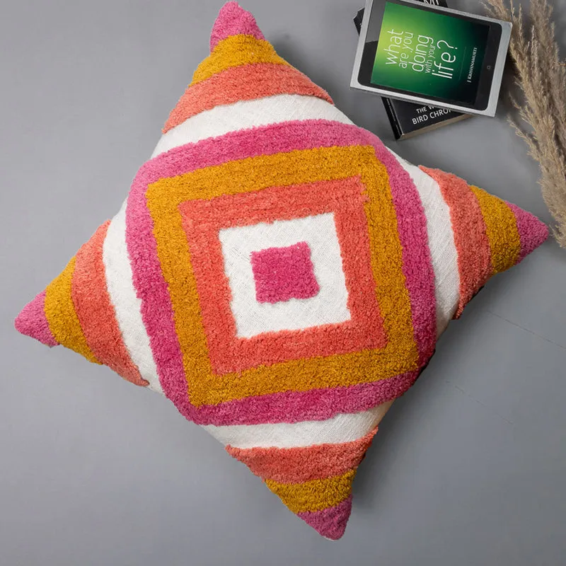 Threadtuck Tufted Cushion Cover media 5