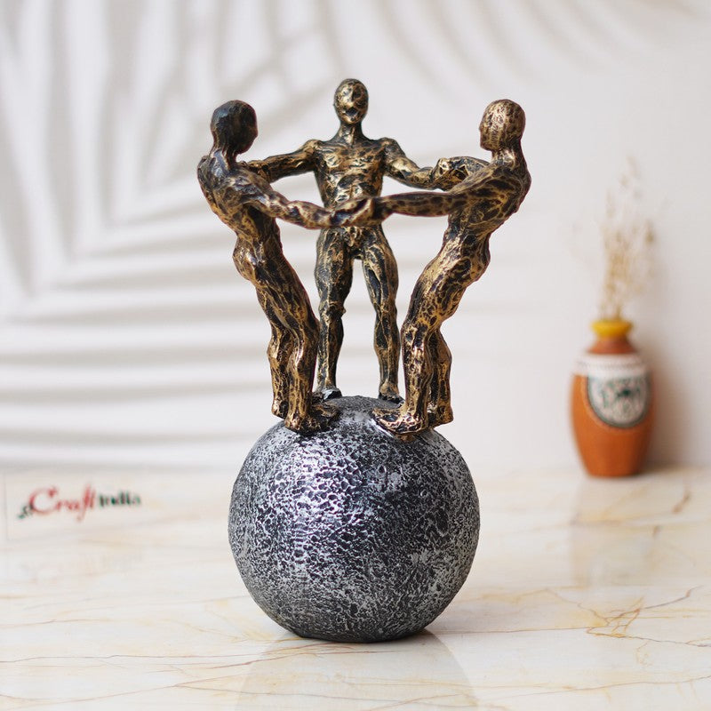 Circle Unity Showpieces