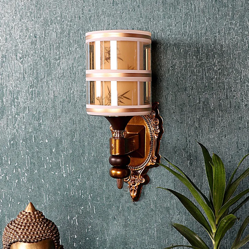 Envra Iron Wall Lamp media 3