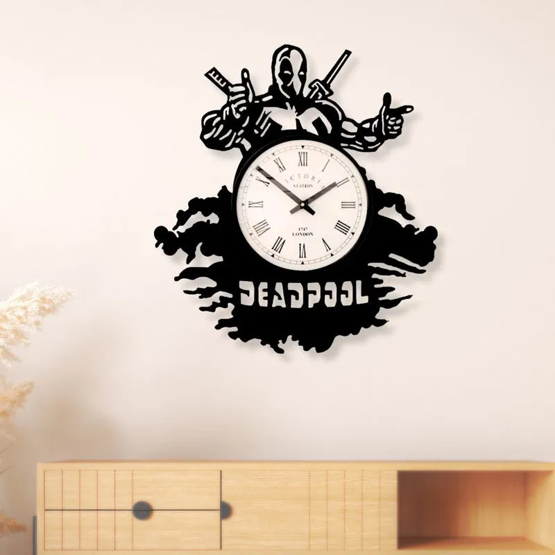 Deadpool Analog Wall Clock Black - Steel media 1