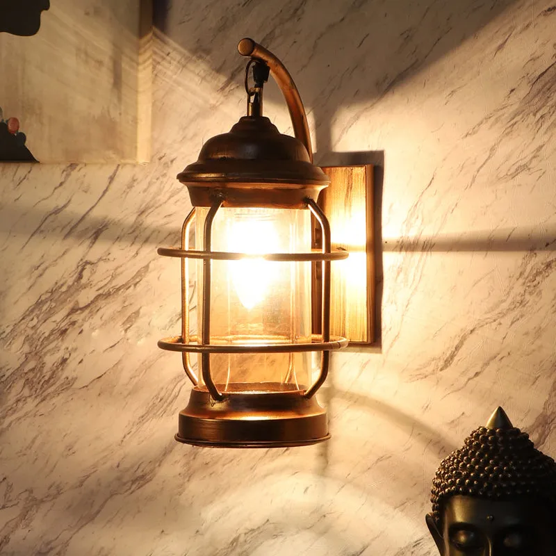 Lanterna II Iron Wall Lamp media 4