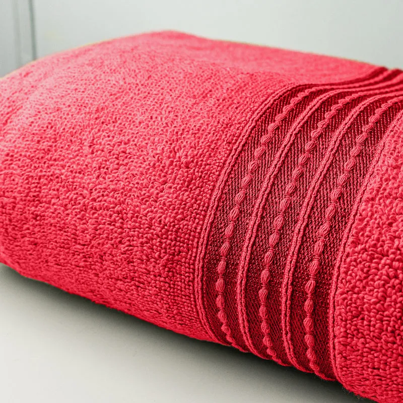 Micro Cotton LuxeDry Soothe Bath Towel - Red media 4