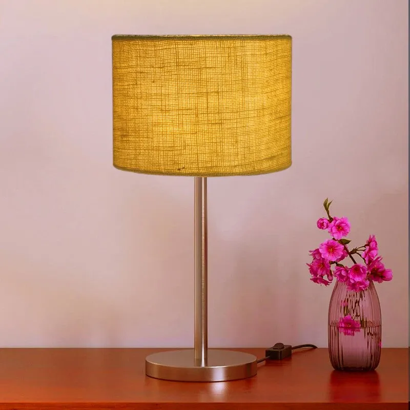 Noctra Linea Glow Metal Table Lamp - Yellow media 3