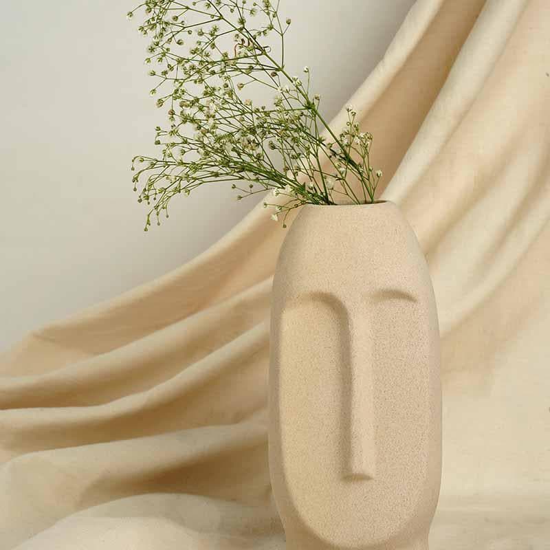 The Straight Face Vase - Beige media 7