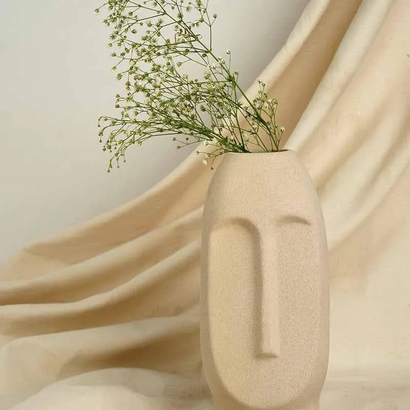 The Straight Face Vase - Beige media 7