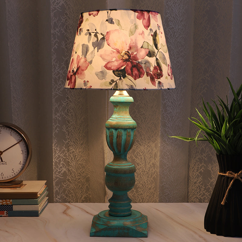 Lumikko Totem Printed Mango Wood Table Lamp - Multicolor
