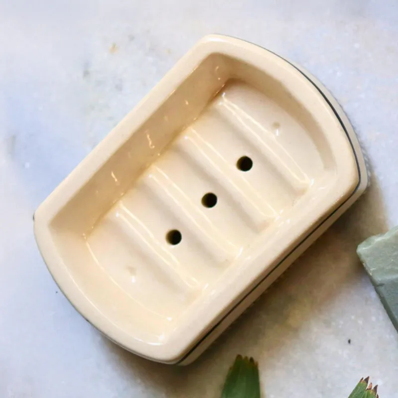 Battista Ceramic Soap Dish media 3