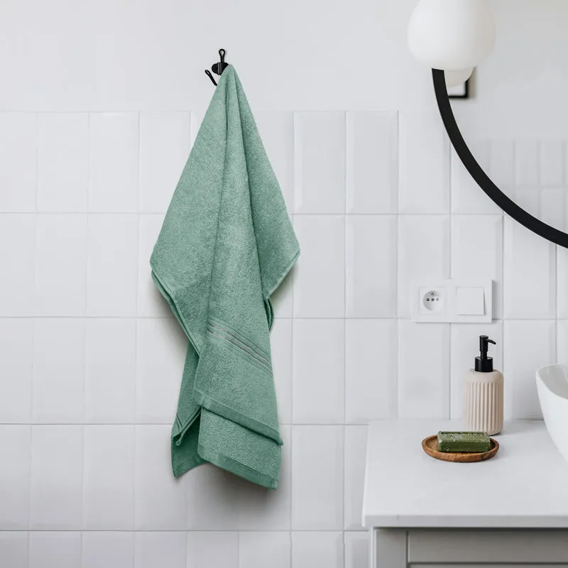 Micro Cotton LuxeDry Solid Bath Towel - Sea Blue media 1