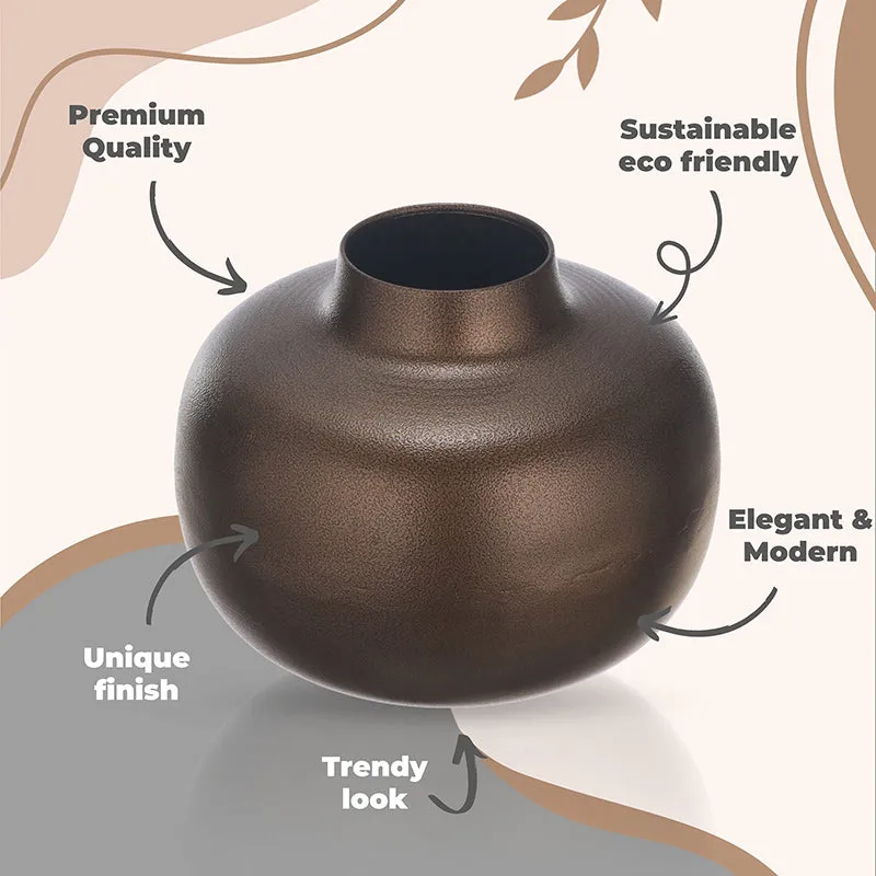 Alexei Metal Vase - Brown media 5