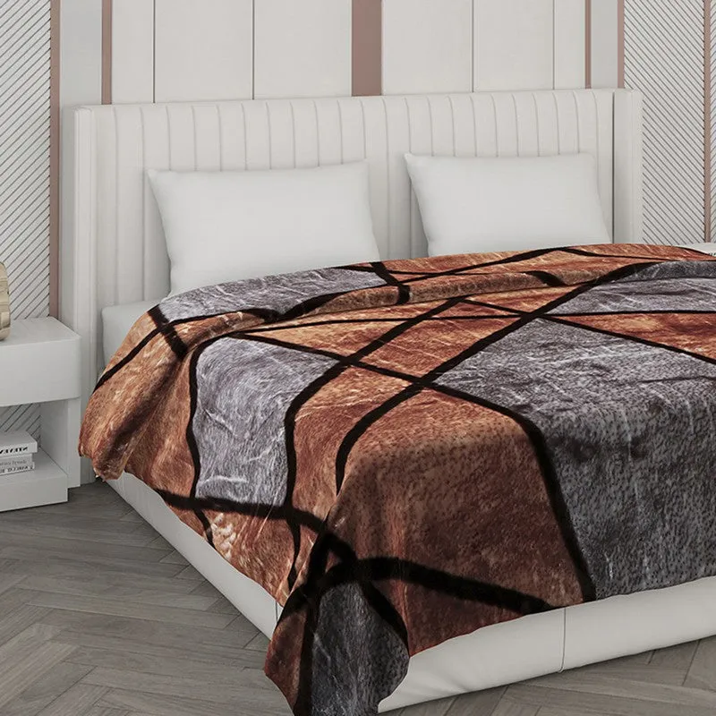 Monte Carlo Geometric Harmony Blanket - 850 GSM media 5
